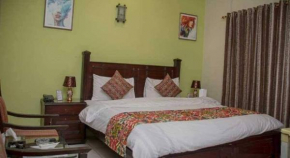 Karachi couple guest House